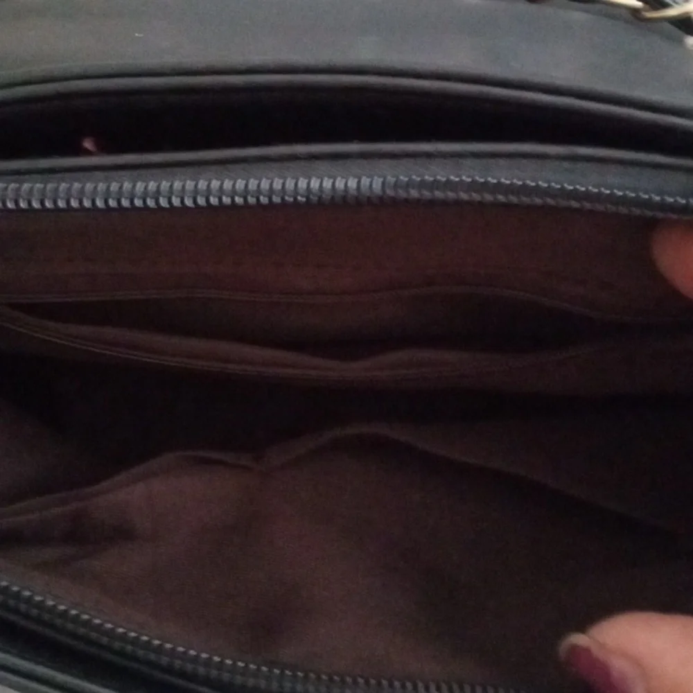 Purse - Picture 3 of 4